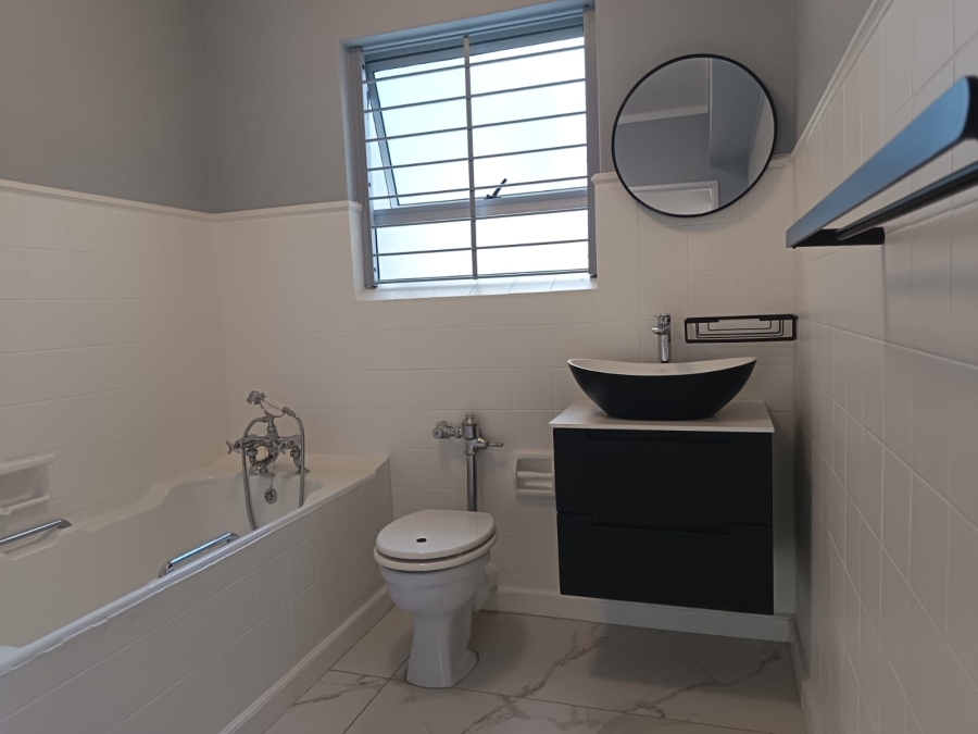 To Let 3 Bedroom Property for Rent in Claremont Western Cape